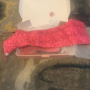 Cape robin pink snake skin boot